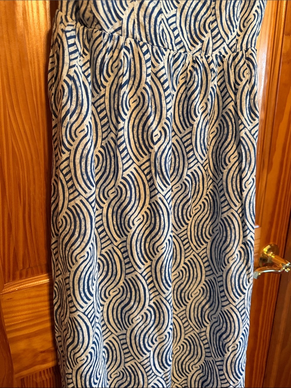 H&M Linen Blend Spaghetti Strap Maxi Dress in Blue & White Wave Print - Picture 4 of 10